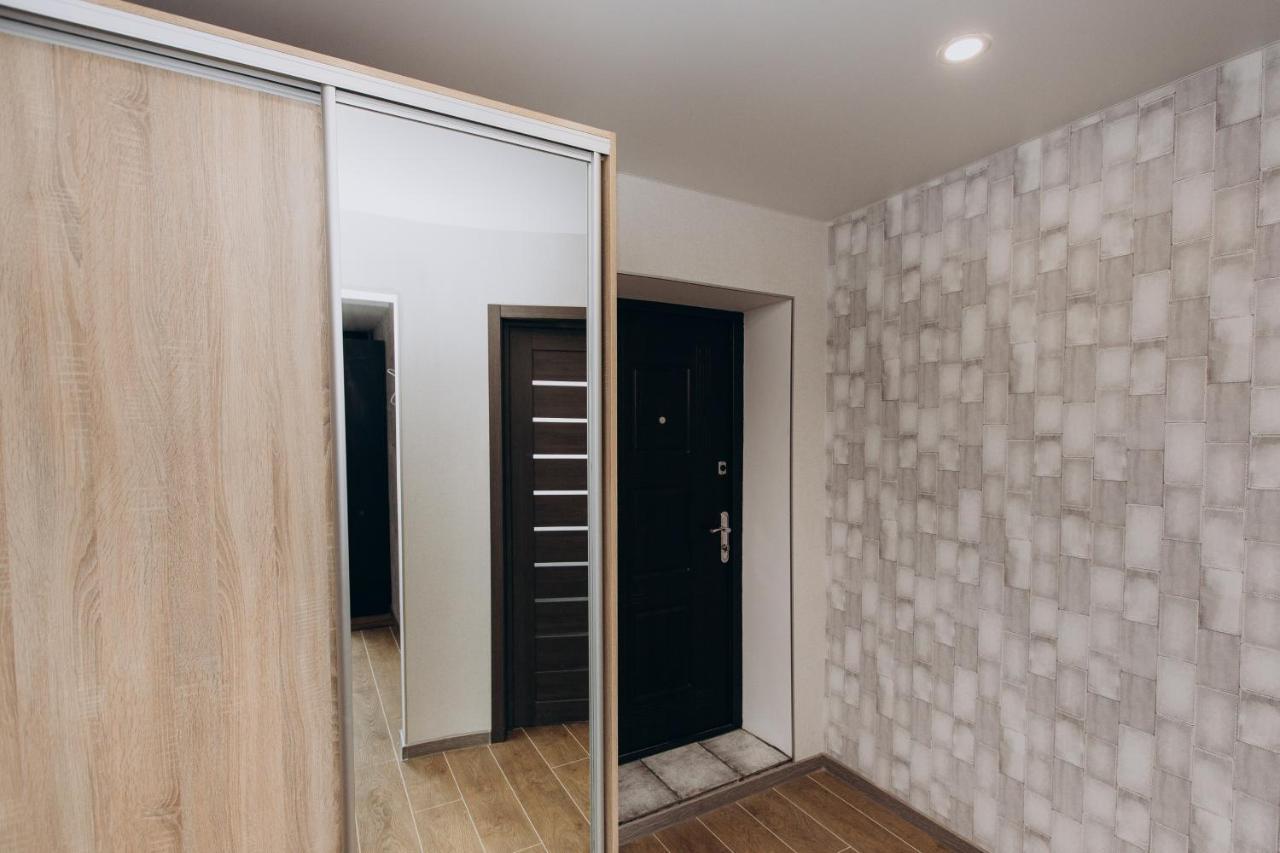 Luxury Apartments Neer Lavina ซูมี ภายนอก รูปภาพ