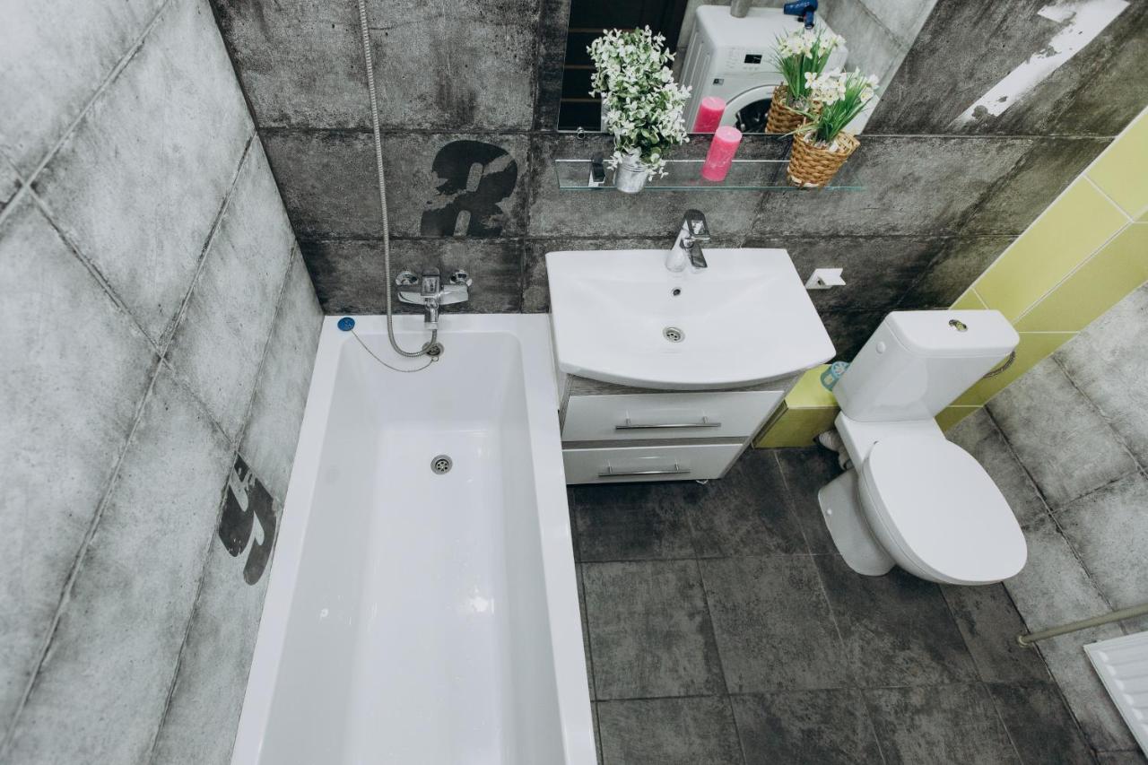 Luxury Apartments Neer Lavina ซูมี ภายนอก รูปภาพ