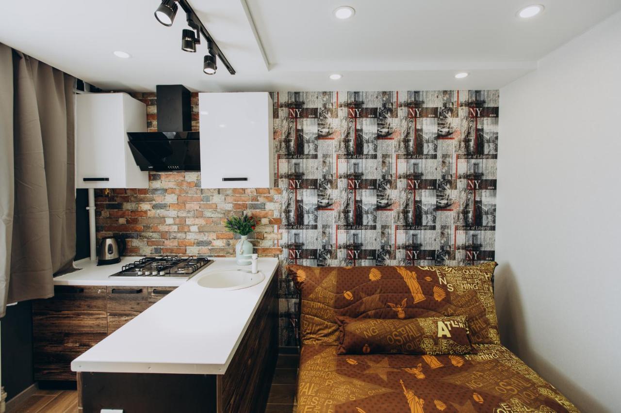 Luxury Apartments Neer Lavina ซูมี ภายนอก รูปภาพ