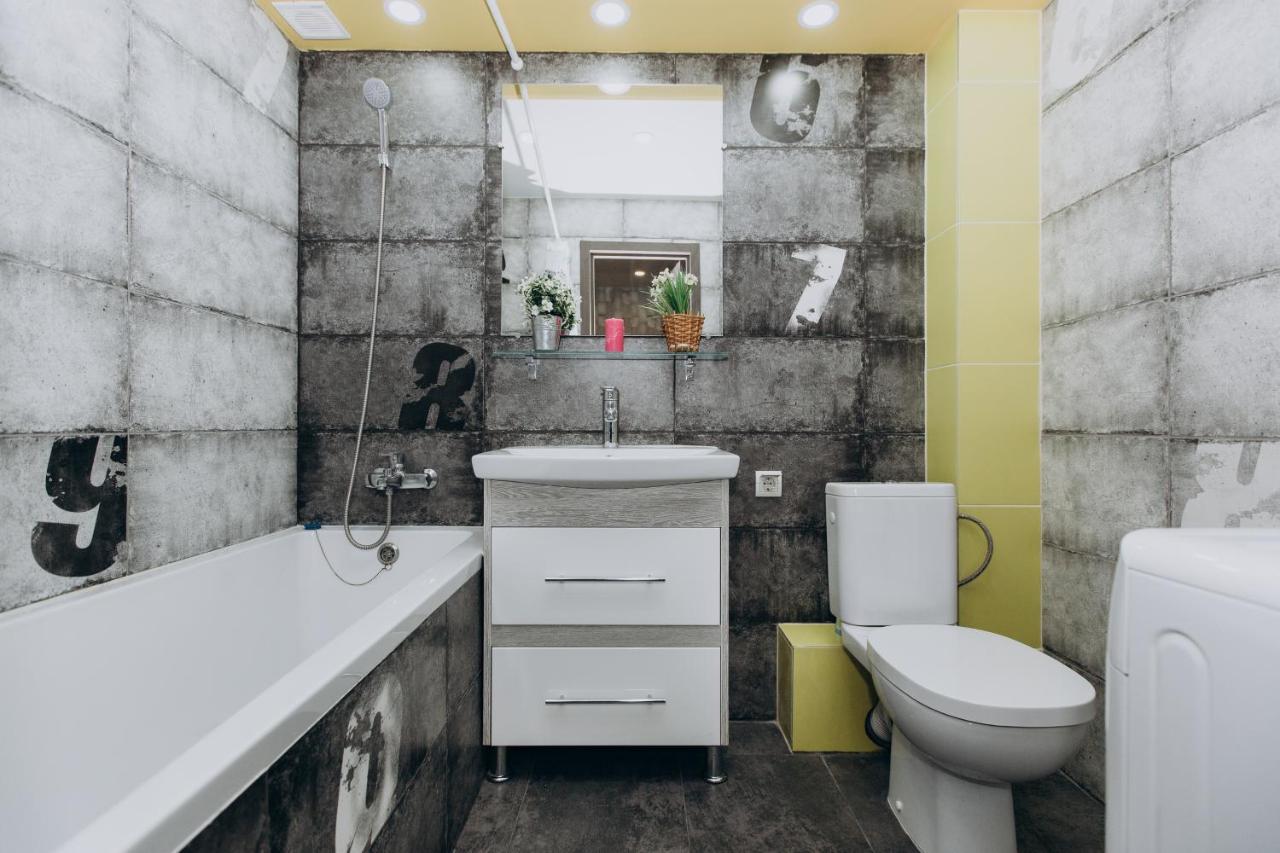Luxury Apartments Neer Lavina ซูมี ภายนอก รูปภาพ