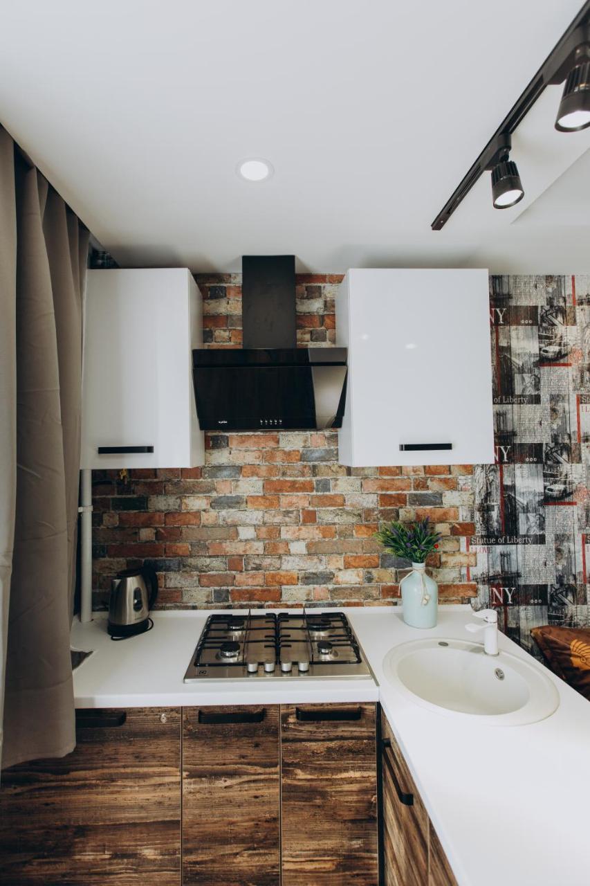 Luxury Apartments Neer Lavina ซูมี ภายนอก รูปภาพ