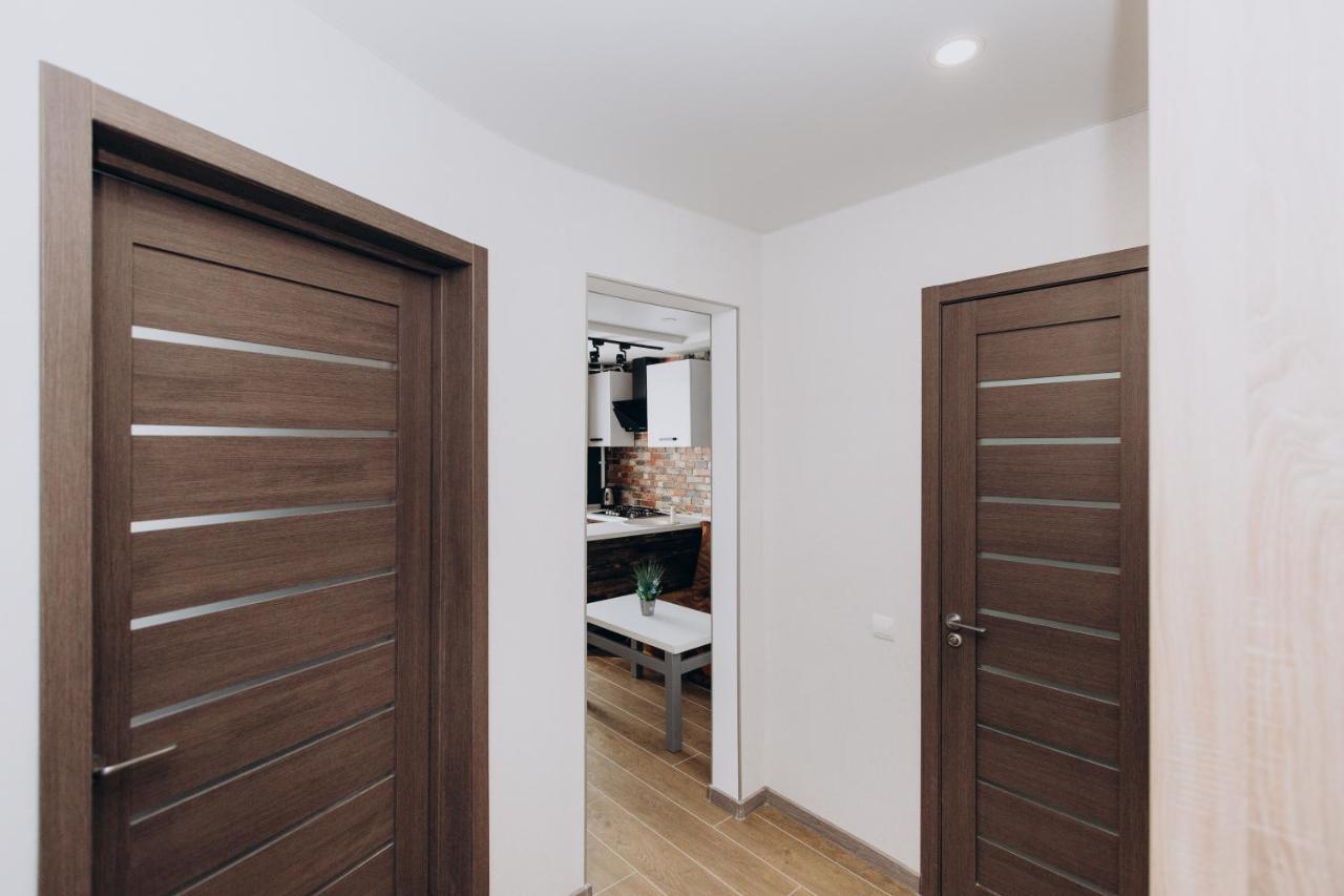 Luxury Apartments Neer Lavina ซูมี ภายนอก รูปภาพ