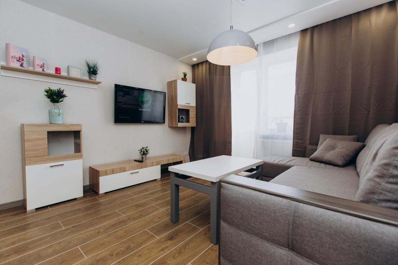 Luxury Apartments Neer Lavina ซูมี ภายนอก รูปภาพ
