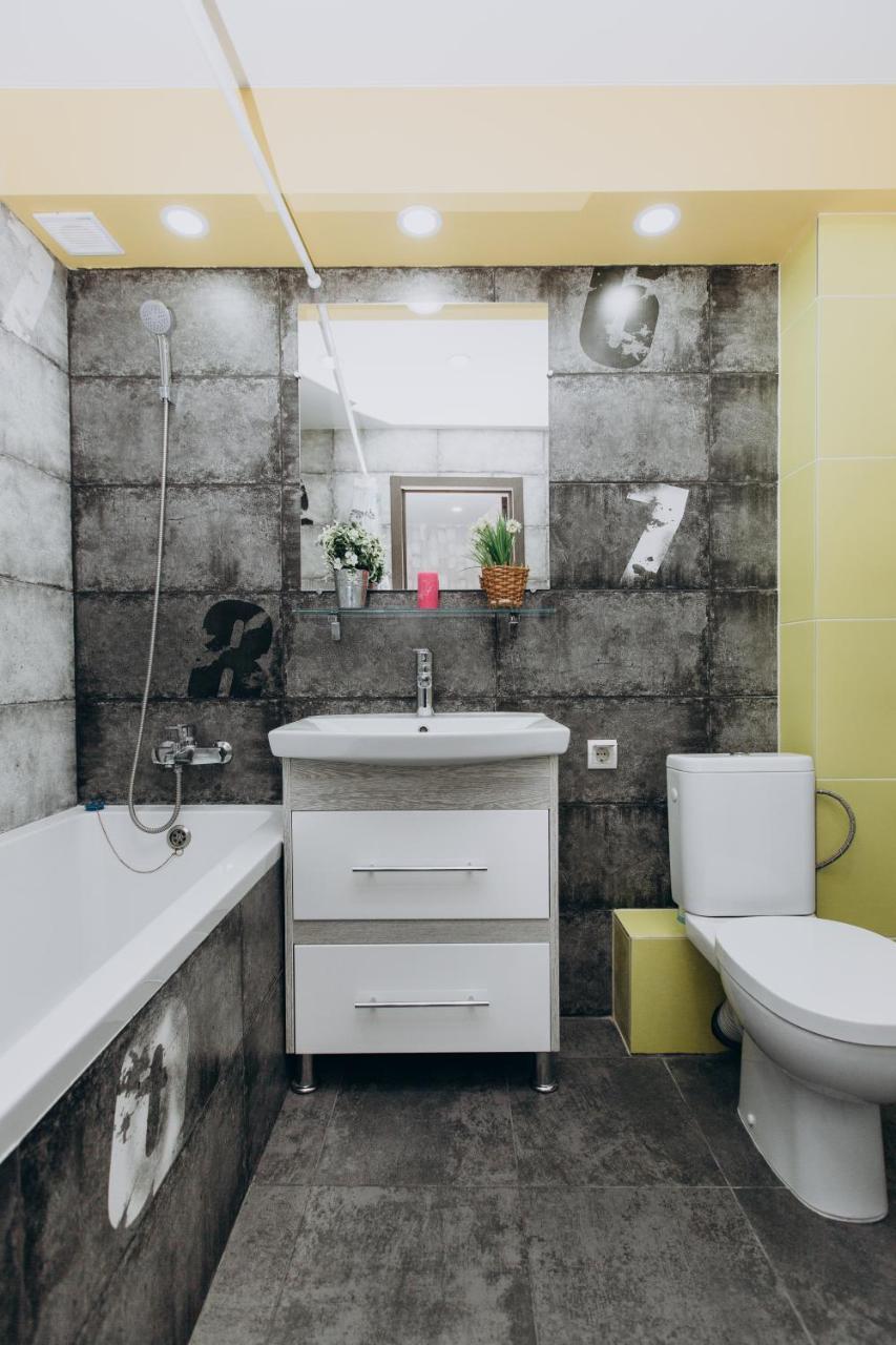 Luxury Apartments Neer Lavina ซูมี ภายนอก รูปภาพ
