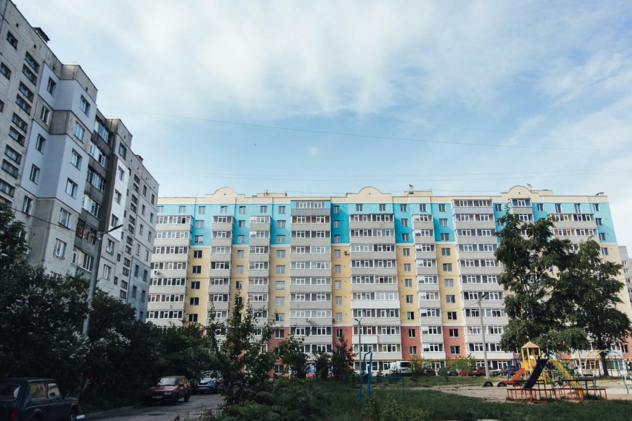 Luxury Apartments Neer Lavina ซูมี ภายนอก รูปภาพ